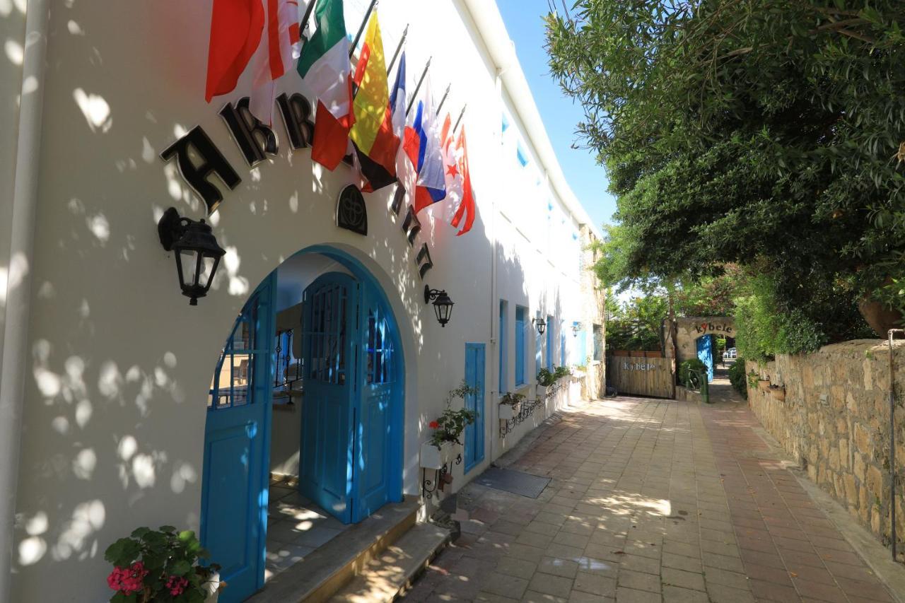 מלון Bellapais Abbey Boutique קיירניה
